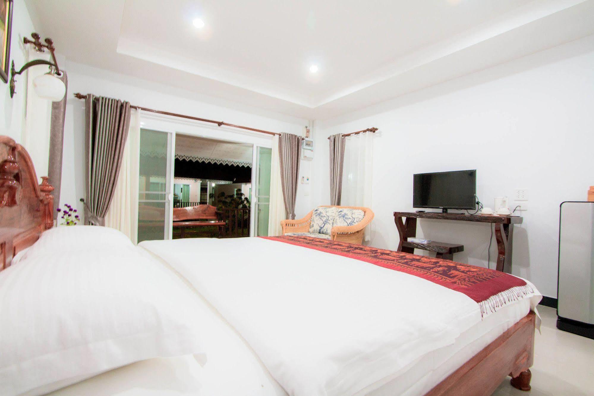 Baan Opun Garden Resort Hua Hin Exterior photo