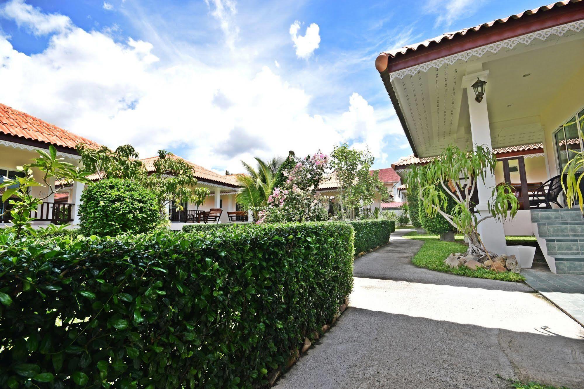 Baan Opun Garden Resort Hua Hin Exterior photo